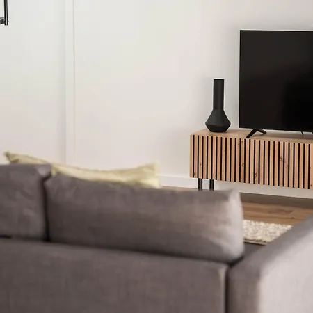 Semesterbostad Ermal Terrace *